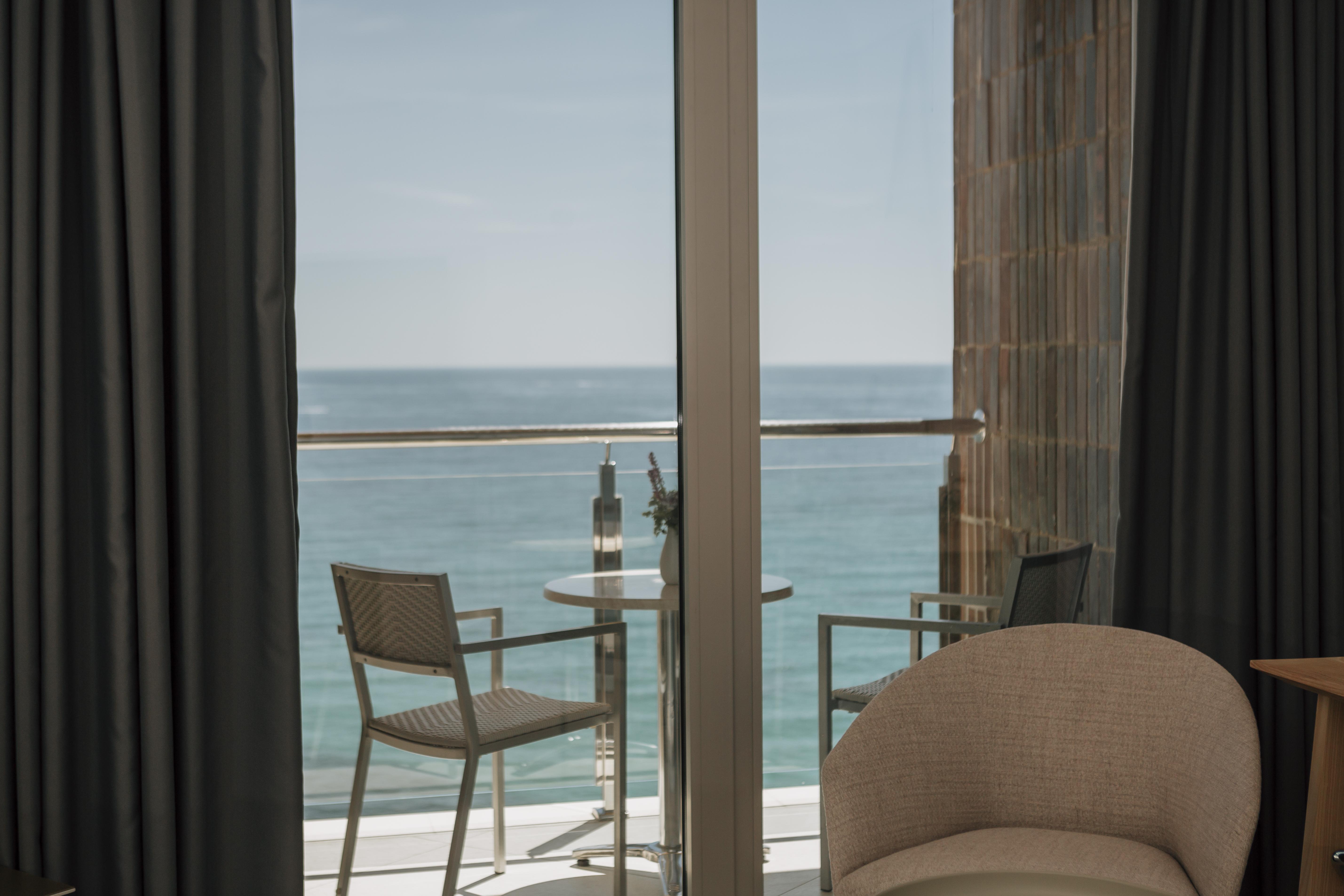 Innside By Melia Alicante Porta Maris Bagian luar foto